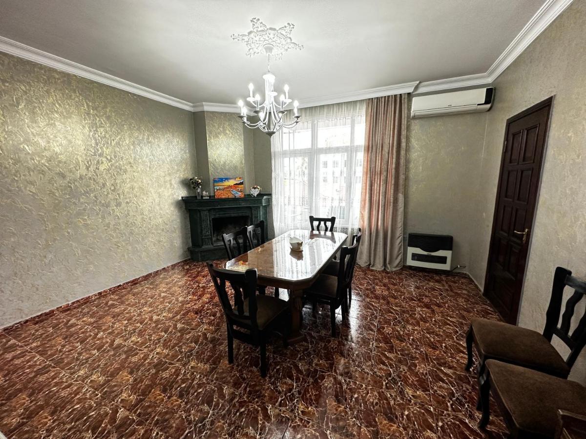 Ferienwohnung Heart Of Boulvard Batumi Exterior foto