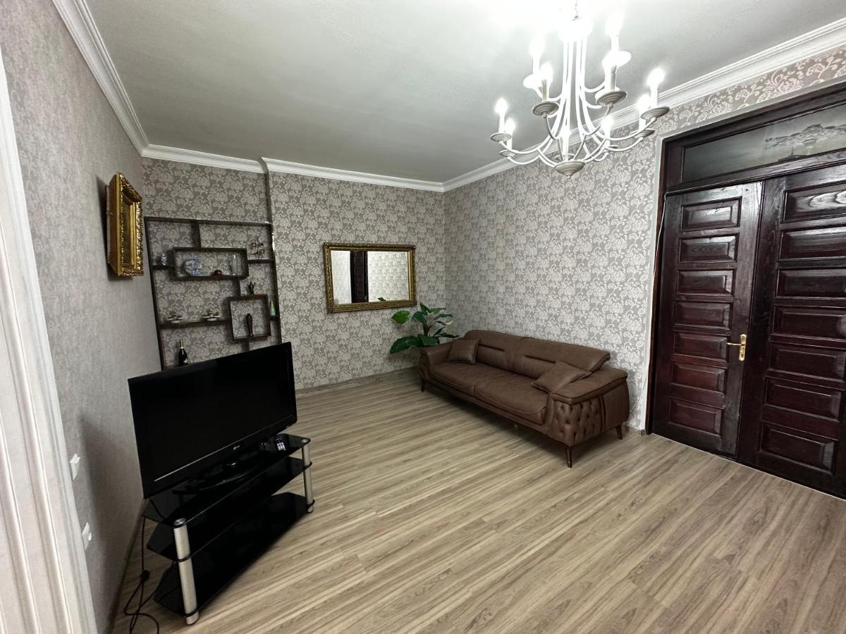 Ferienwohnung Heart Of Boulvard Batumi Exterior foto